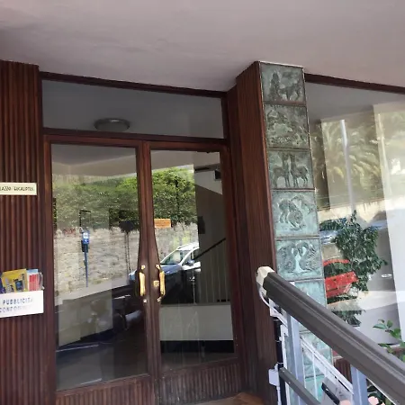 아파트 Matteo's Flat Close To Portosole & Downtown 4 P.l.