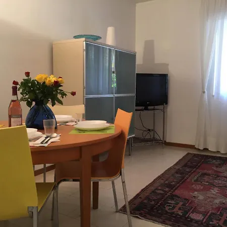 아파트 Matteo's Flat Close To Portosole & Downtown 4 P.l.